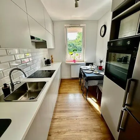 Manhattan Place & Movie Projector *