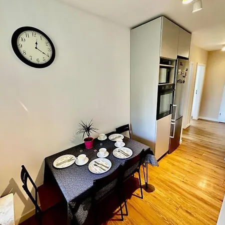 Manhattan Place & Movie Projector Warsaw